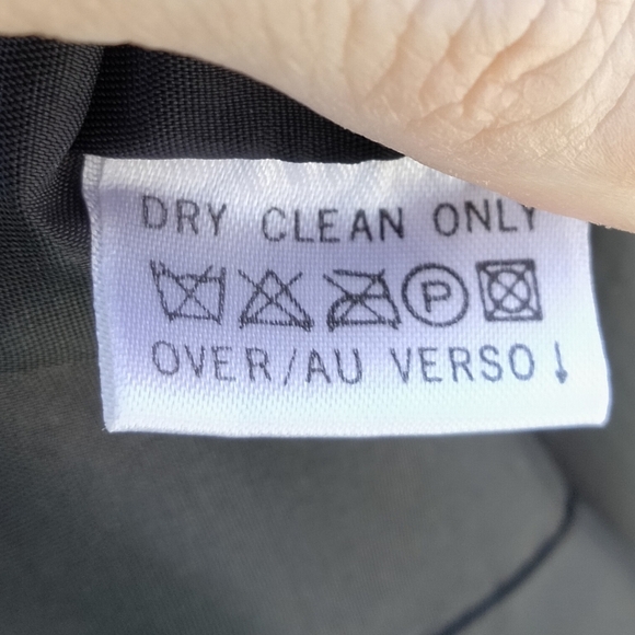 Liz Claiborne Black Structured Shoulder Dress – Size 6, Like New - Picture 9 of 9